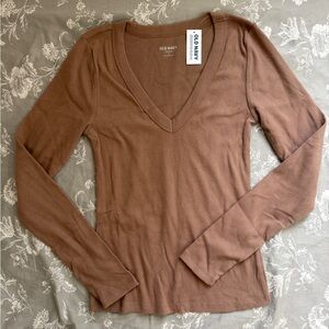 Old Navy Women's V-Neck ribbed Long Sleeve Top - Rust Brown